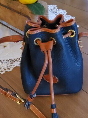 Vintage All Weather Leather Mini Drawstring Bucket Crossbody Bag R134 in Navy